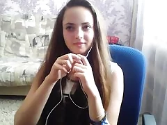 European solo webcam girl shows her ass